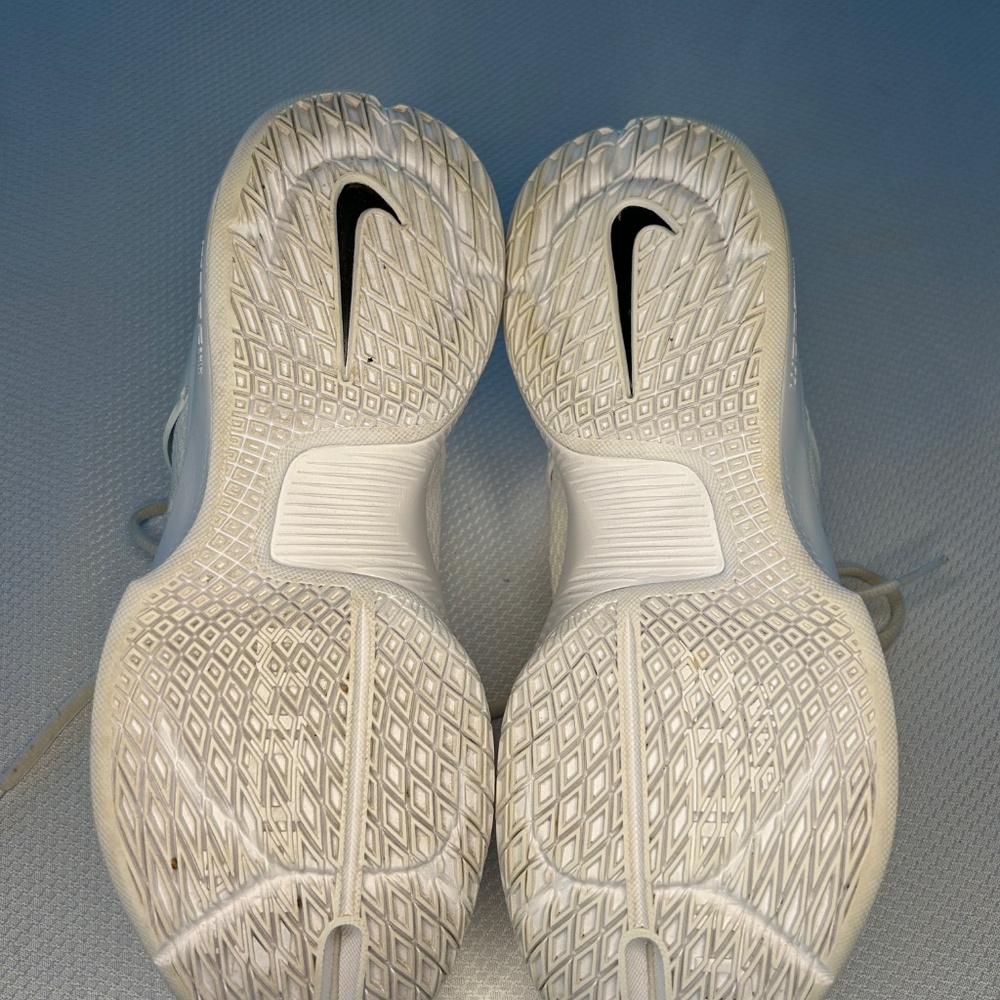 Nike Women's Court Shoes - Picture 12 of 13